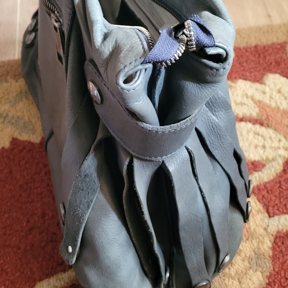 Innue Handbag - Picture 2 of 6